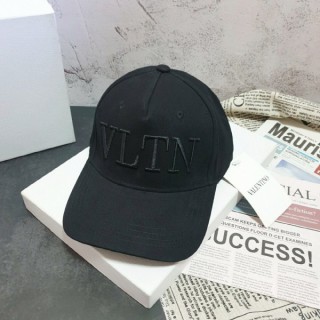 발**** VLTN 스티치 자수