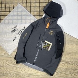 아**** x 팔** 콜라보 알파 고어텍스 자켓 - 수입 (남여공용)