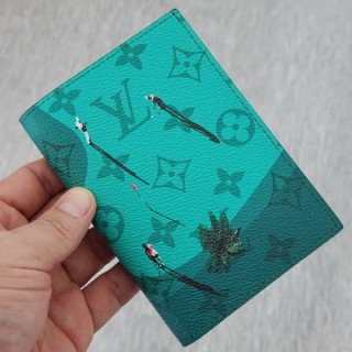[233번] 루* 여권지갑