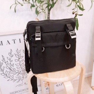 프** 삼각로고 크로스