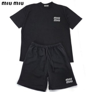 MIU 베이직로고 반팔 반바지 트레이닝 셋업