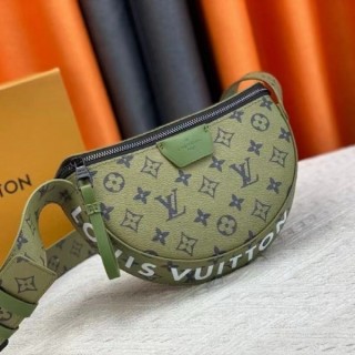 루* 문 크로스바디