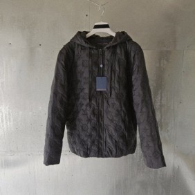 루* 모노그램 자수 퀄팅 후드자켓