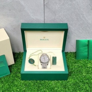 로* 데이데이트40mm 18K화이트골드 금통