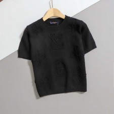 [ L ] 모노그램 엠보 크루넥 니트 (여성)