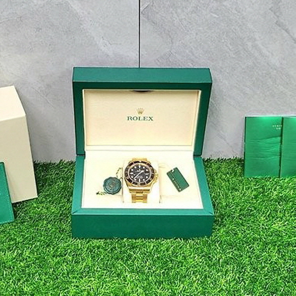 로* 신형 서브마리너41mm 금통 블랙베젤 블랙다이얼 (수입최고급)